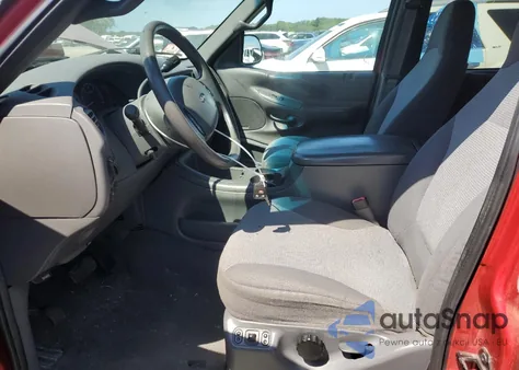 2000 Ford Expedition Xlt z USA, uszkodzony, nr VIN 1FMPU16L6YLC23210